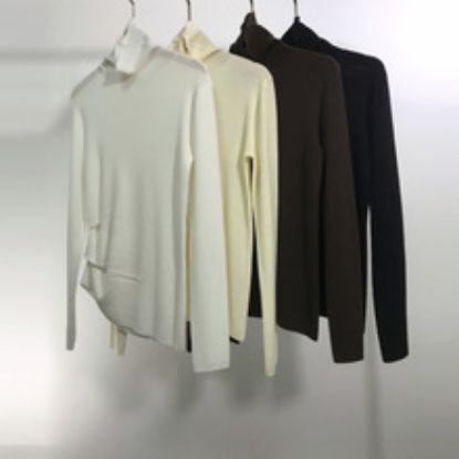 Picture of Autumn and winter high necked pleated knit sweater