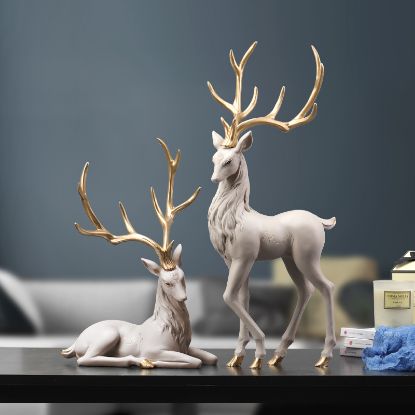 Picture of Light luxury elk ornaments in the foyer